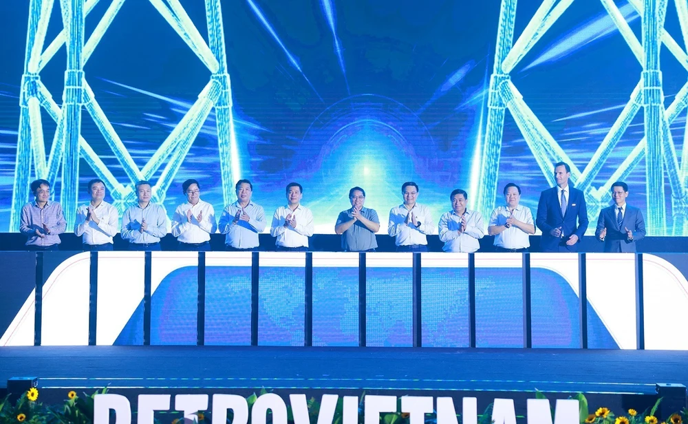 Nhanh chóng làm chủ công nghệ, phát triển công nghiệp năng lượng tái tạo