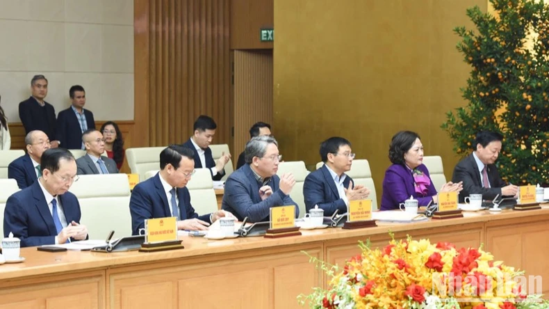 Thúc đẩy tăng trưởng, kiểm soát lạm phát