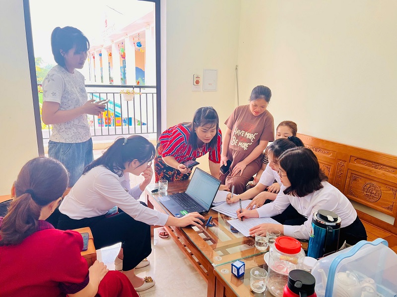 Điện lực Thạch Thành khuyến khích khách hàng sử dụng hình thức thanh toán tiền điện tự động