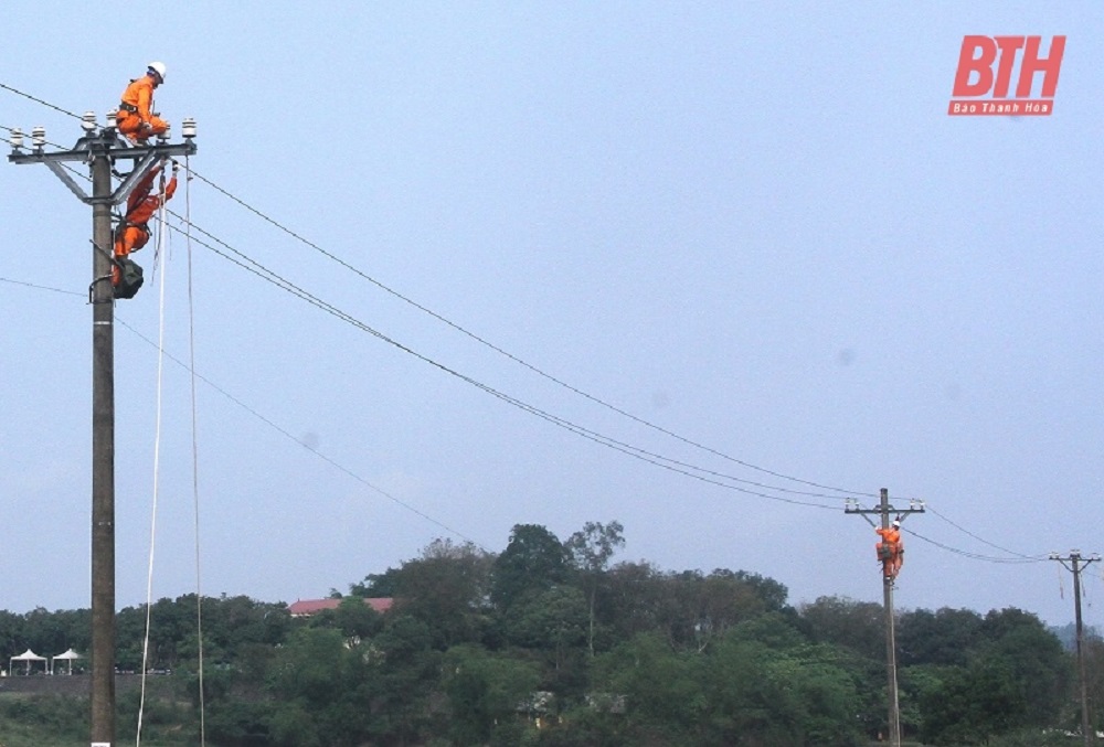 “ Trái tim người thợ điện còn đập thì dòng điện không bao giờ tắt”