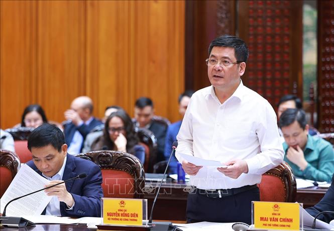 Thủ tướng Phạm Minh Chính chủ trì cuộc họp về việc Hoa Kỳ áp thuế đối ứng lên hàng Việt Nam