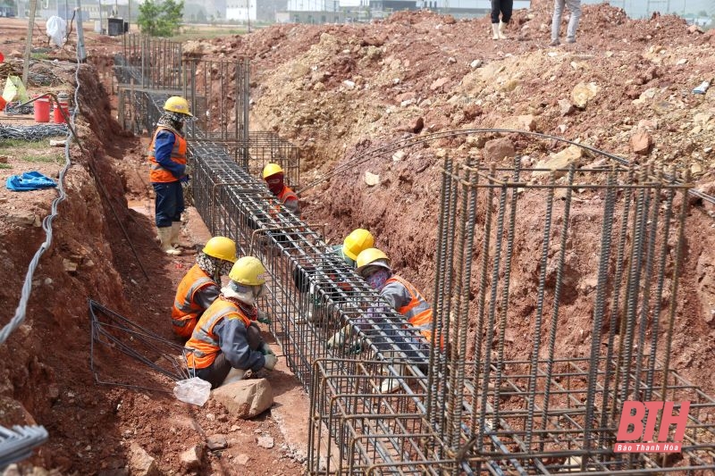 Giữ nhịp công trường