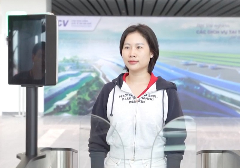 Đặt vé bay Vietjet và làm thủ tục dễ dàng bằng sinh trắc học trên ứng dụng VNeID