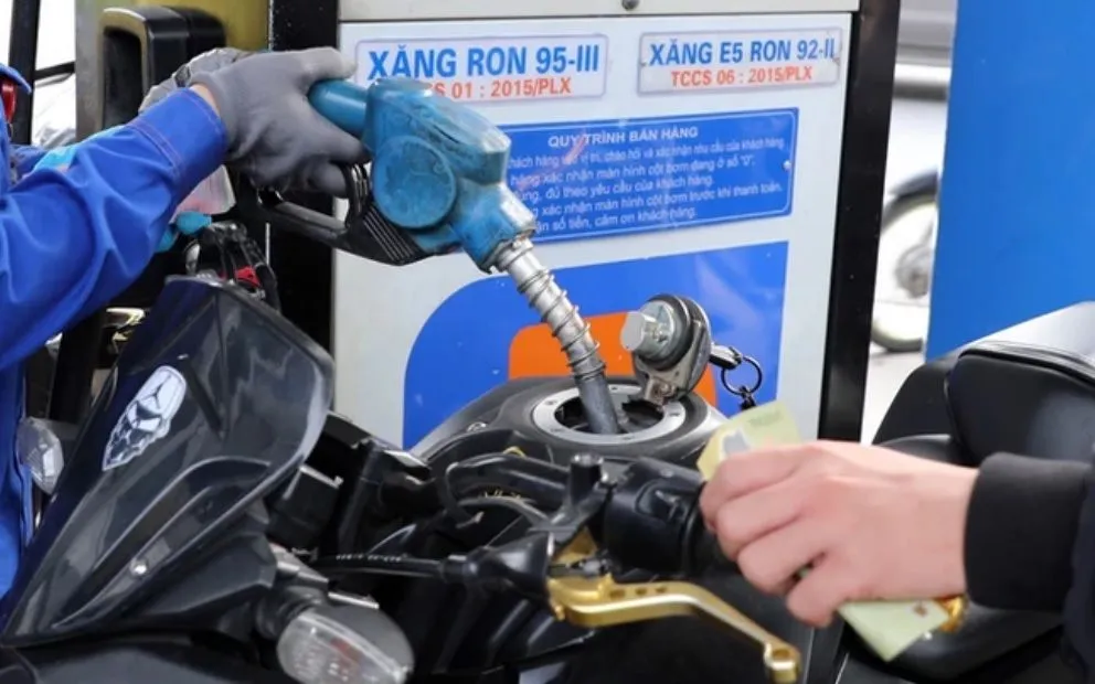 Giá xăng, dầu cùng giảm sau nghỉ lễ